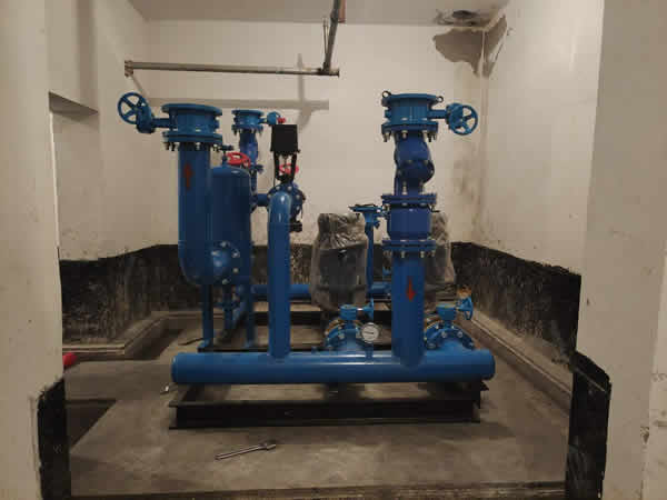 寧夏銀川變流量控壓機組直聯(lián)供暖設(shè)備